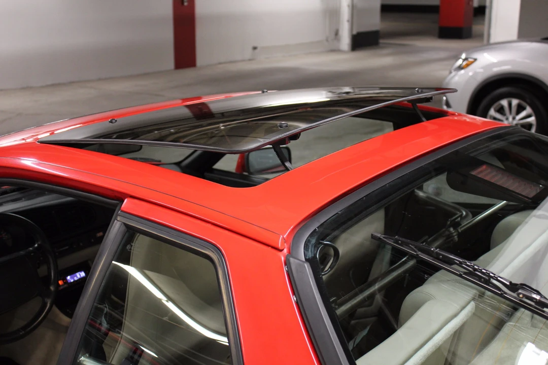 1988 Porsche 944 Turbo - Image 8 of 31