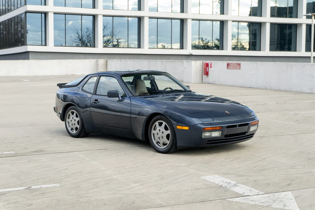 1988 Porsche 944 Turbo - Image 14 of 31