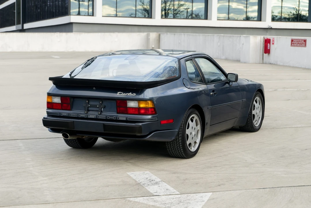 1988 Porsche 944 Turbo - Image 11 of 31