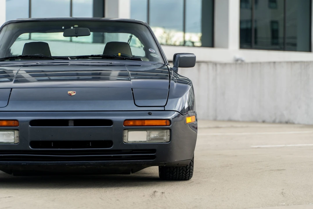 1988 Porsche 944 Turbo - Image 25 of 31