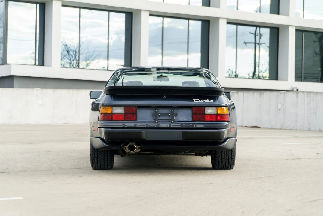 1988 Porsche 944 Turbo - Image 9 of 31