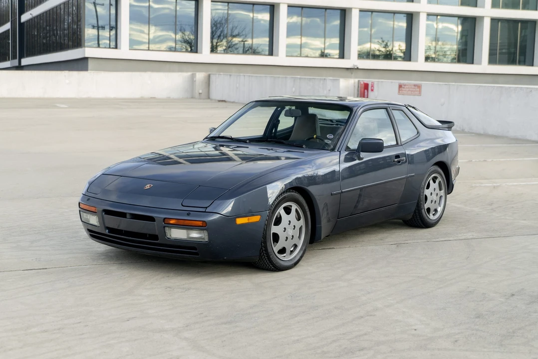 1988 Porsche 944 Turbo - Image 2 of 31
