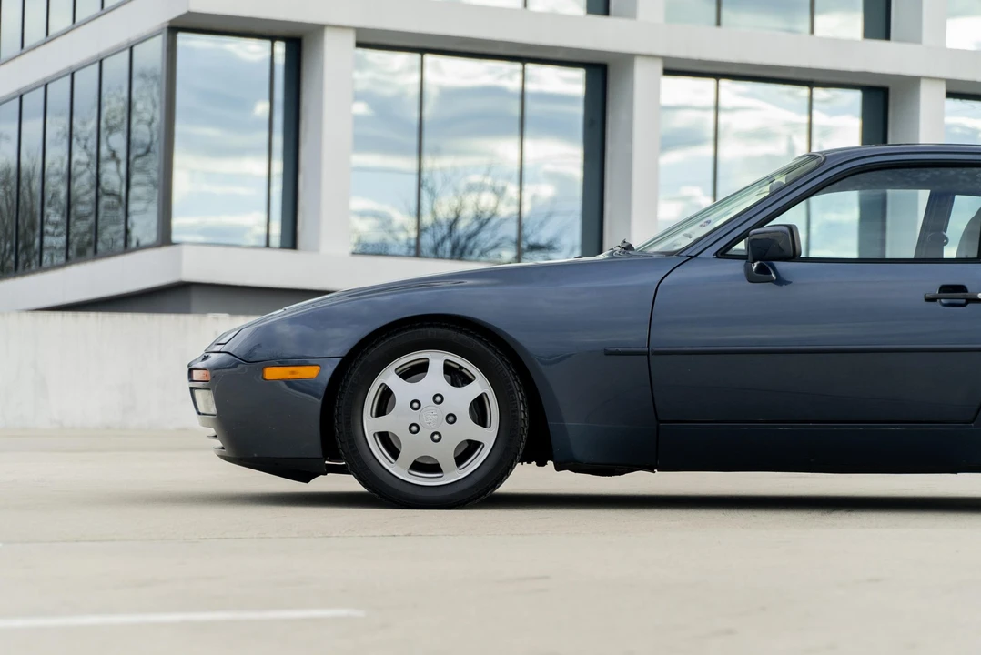 1988 Porsche 944 Turbo - Image 26 of 31