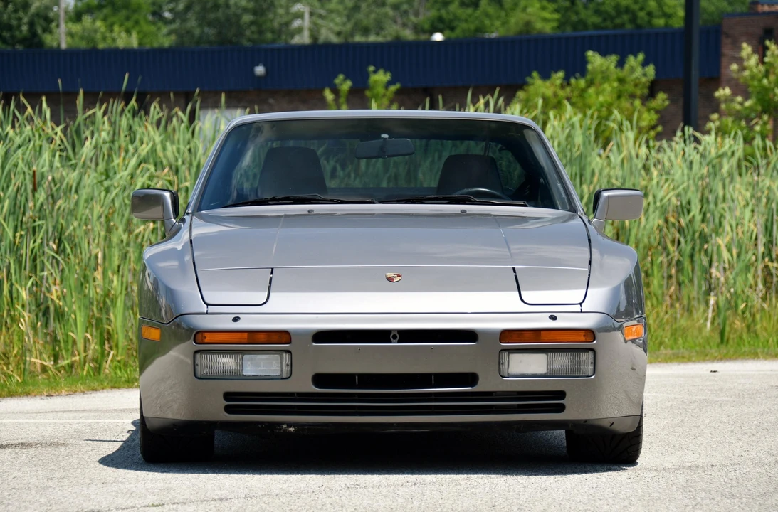 1988 Porsche 944 Turbo - Image 24 of 31
