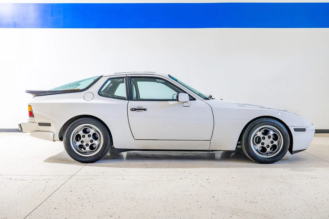 1988 Porsche 944 Turbo - Image 19 of 31