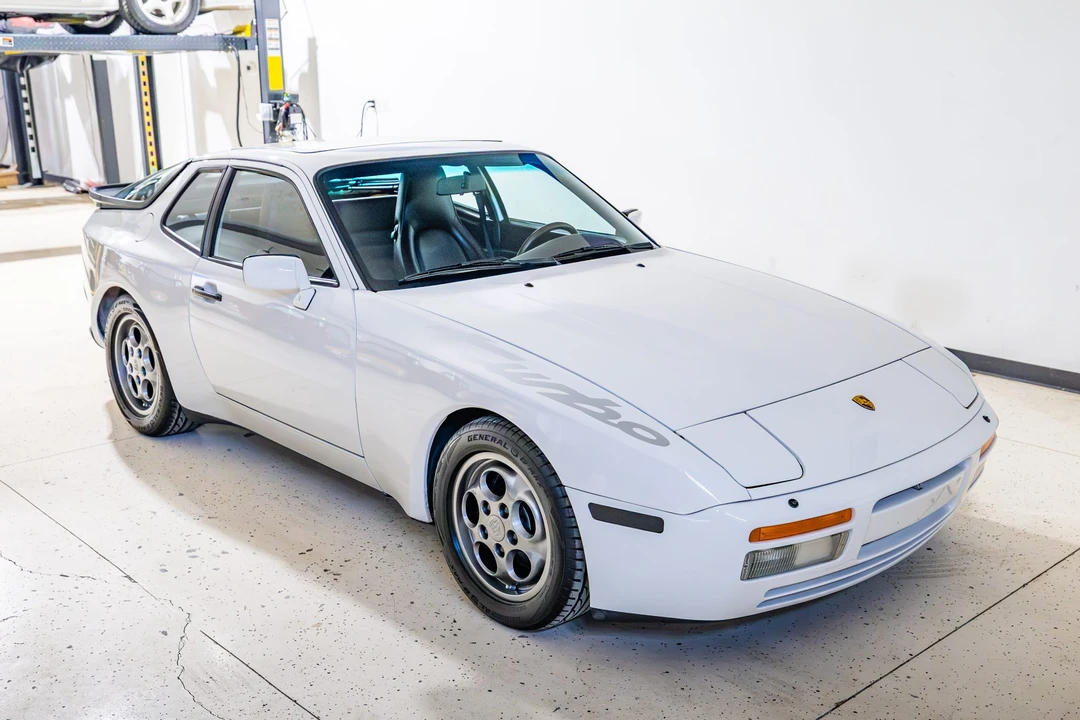 1988 Porsche 944 Turbo - Image 18 of 31