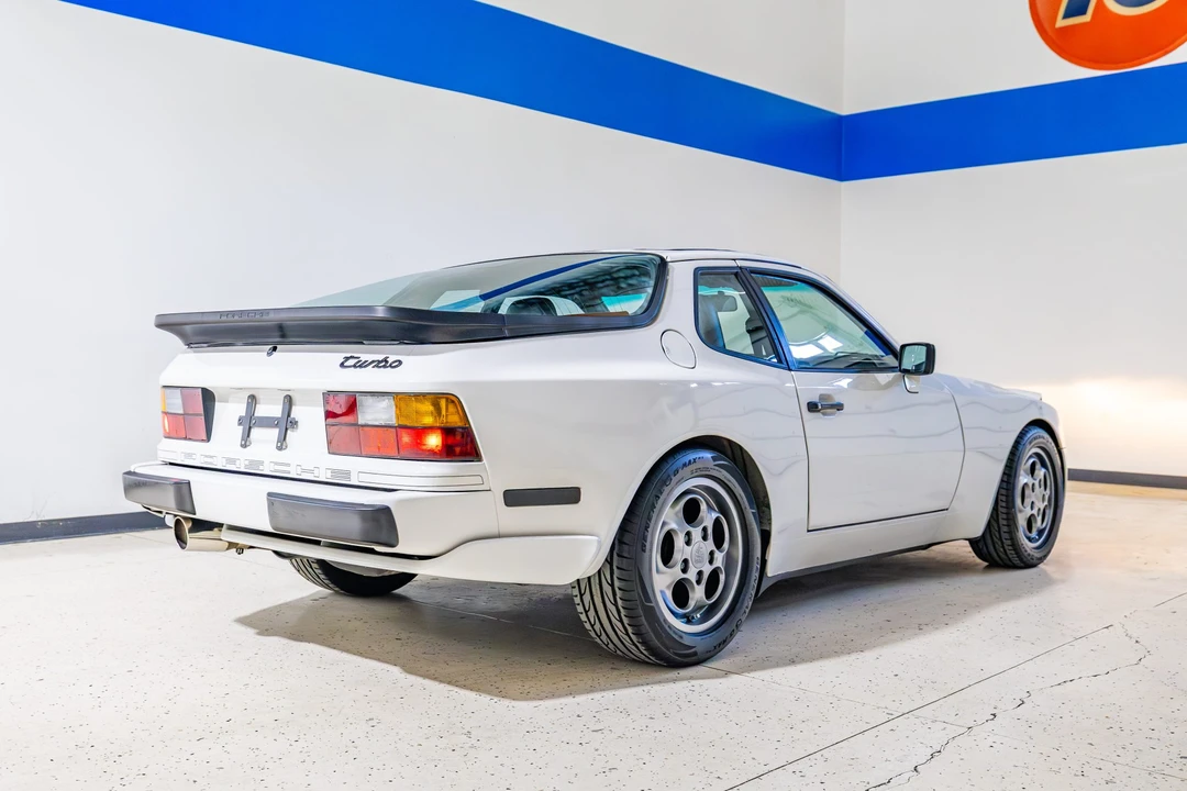 1988 Porsche 944 Turbo - Image 23 of 31