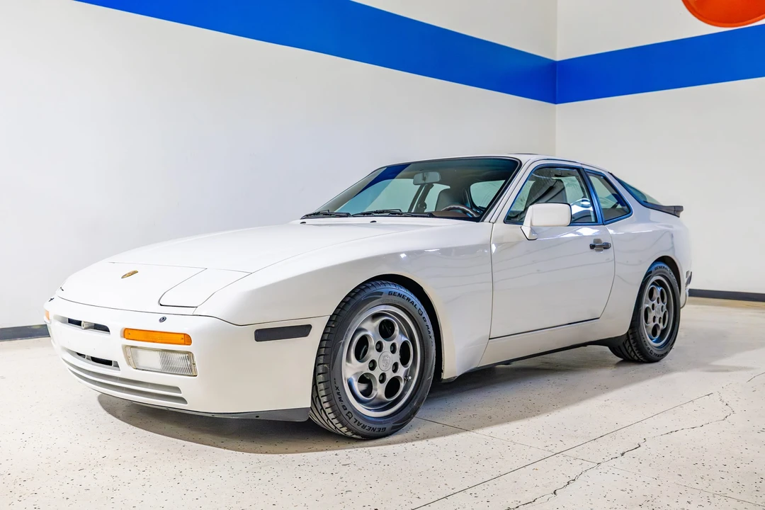 1988 Porsche 944 Turbo - Image 10 of 31