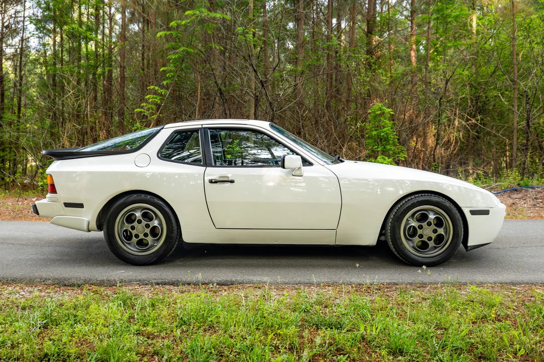 1988 Porsche 944 Turbo - Image 5 of 31