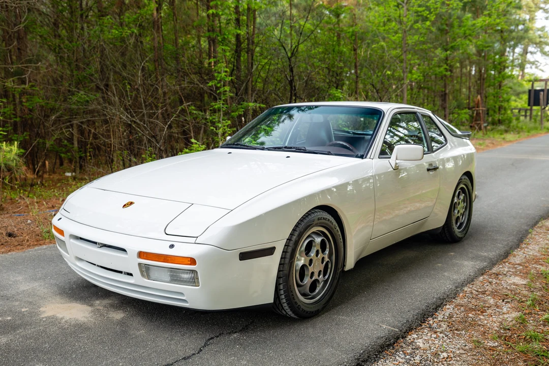 1988 Porsche 944 Turbo - Image 2 of 31