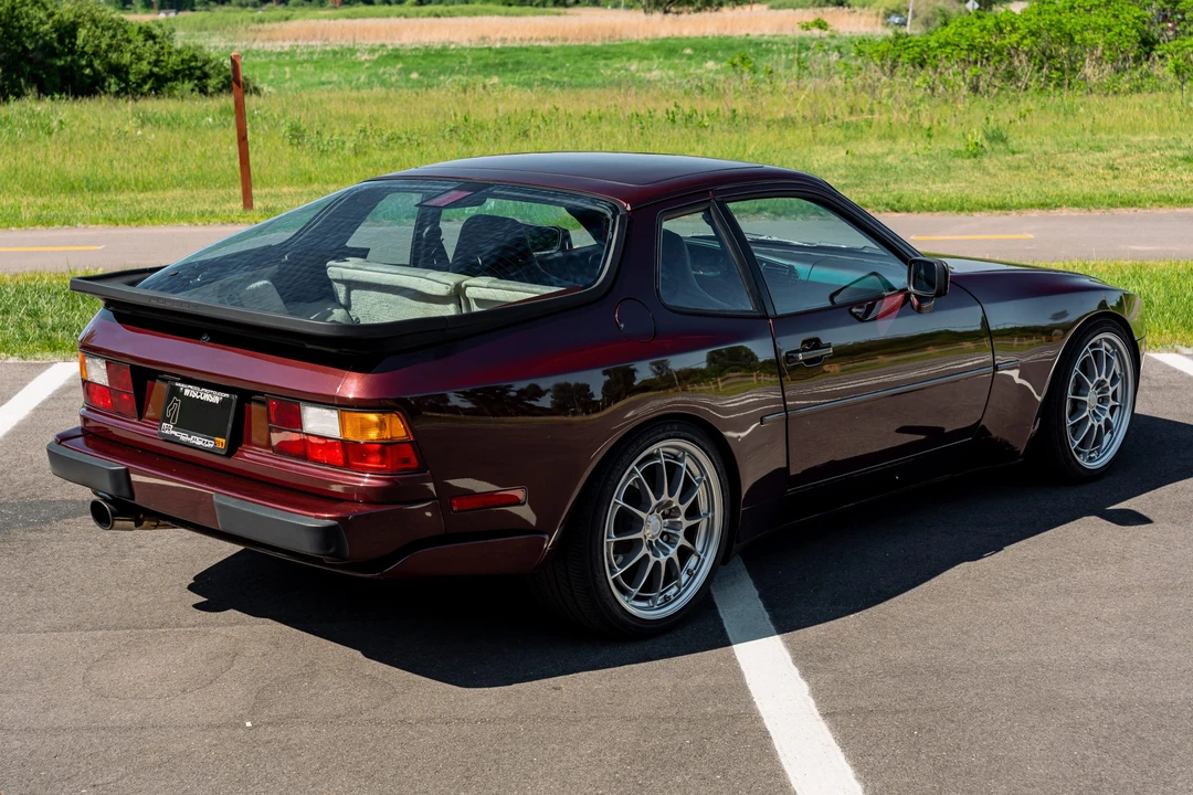 1988 Porsche 944 Turbo S - Image 13 of 31