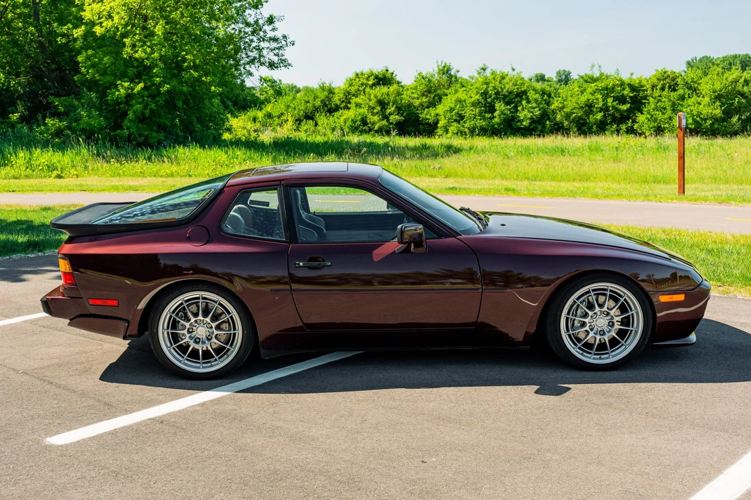 1988 Porsche 944 Turbo S - Image 10 of 31