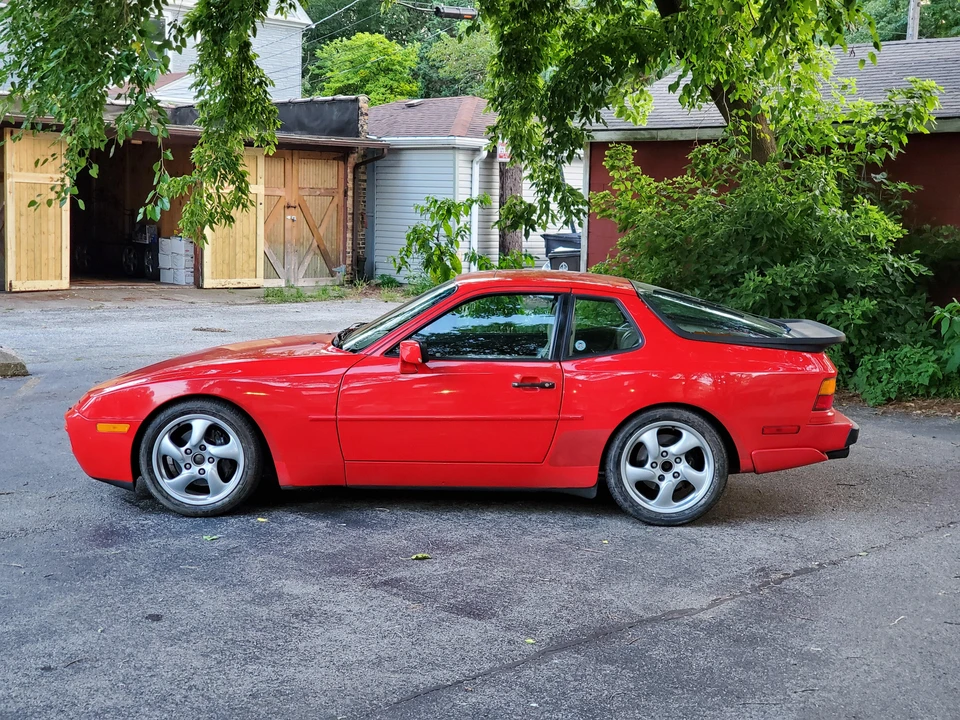 1988 Porsche 944 Turbo - Image 13 of 31