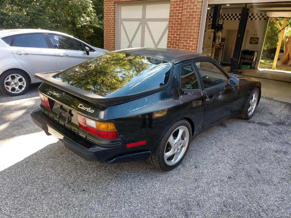 1988 Porsche 944 Turbo - Image 4 of 31