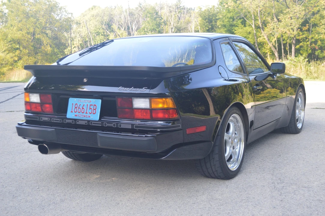 1988 Porsche 944 Turbo - Image 17 of 31
