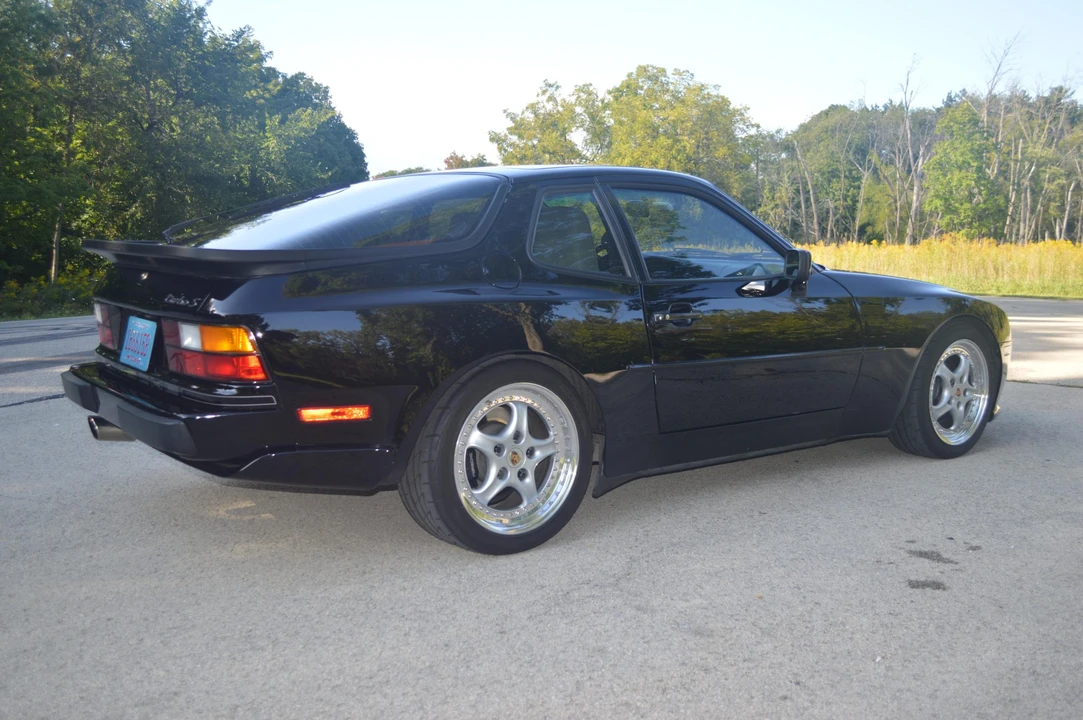 1988 Porsche 944 Turbo - Image 19 of 31