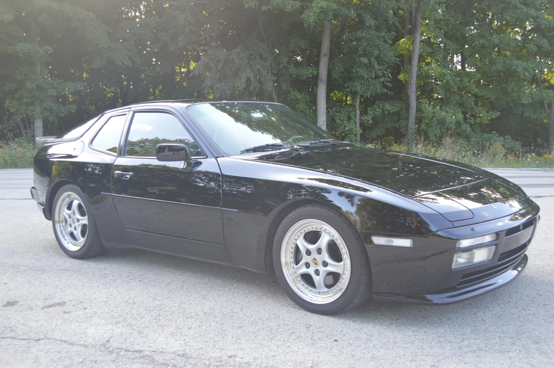1988 Porsche 944 Turbo - Image 24 of 31