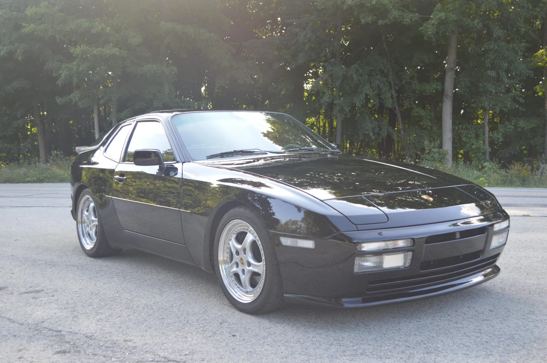 1988 Porsche 944 Turbo - Image 25 of 31