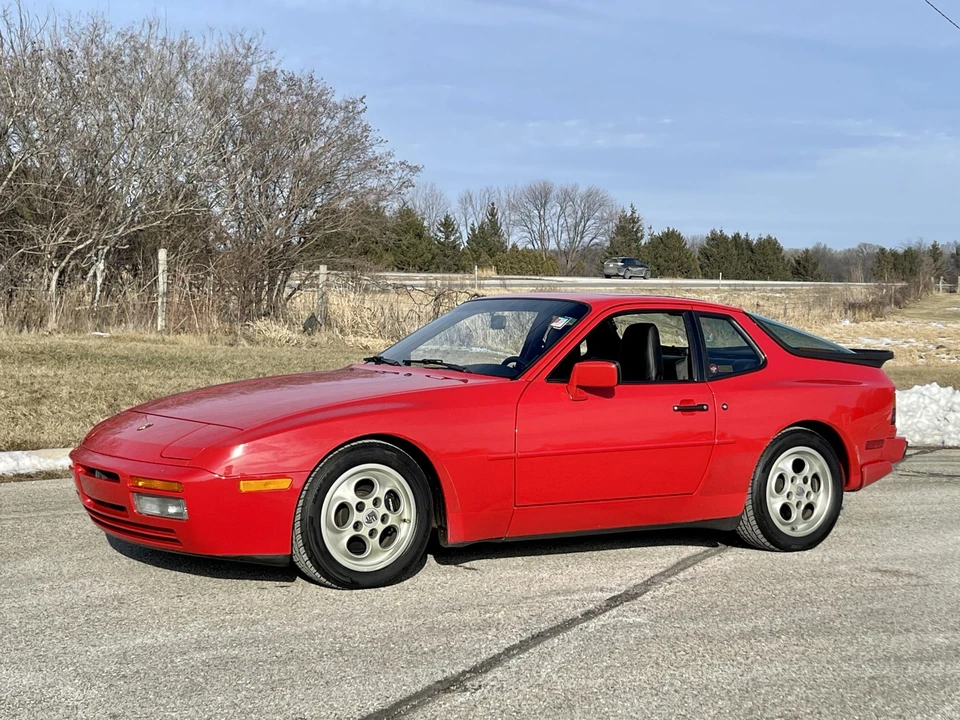 1988 Porsche 944 Turbo - Image 2 of 31
