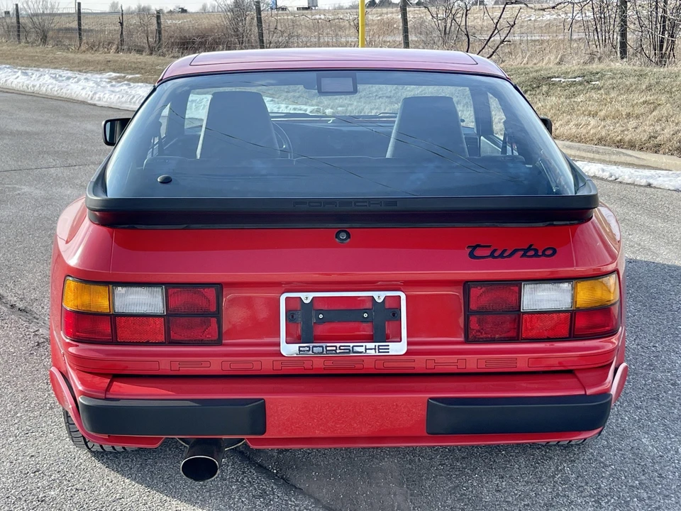 1988 Porsche 944 Turbo - Image 28 of 31