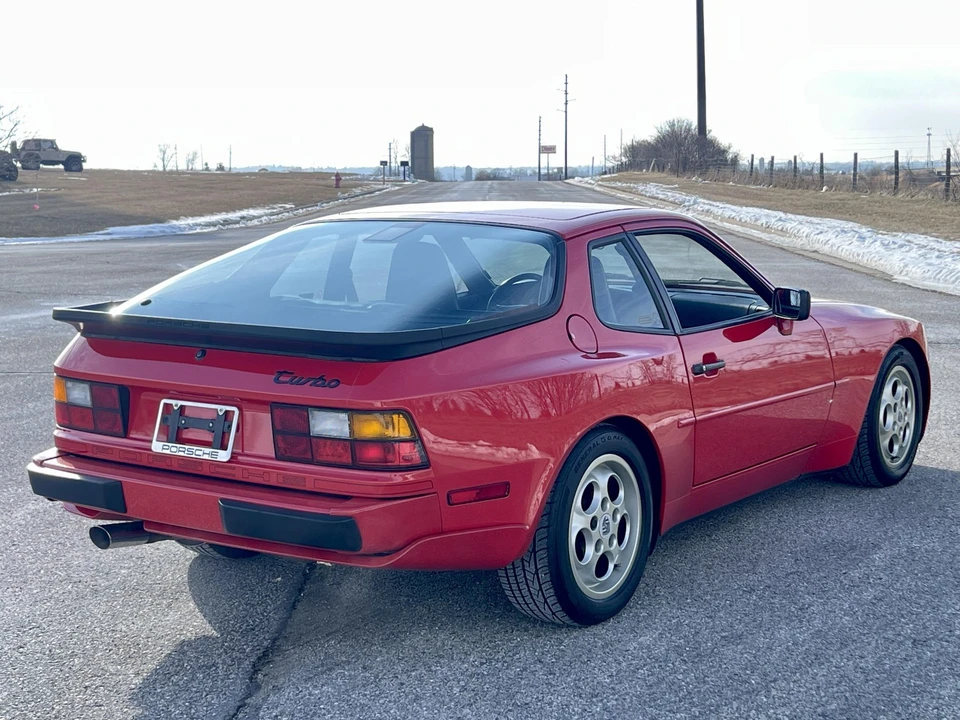 1988 Porsche 944 Turbo - Image 25 of 31
