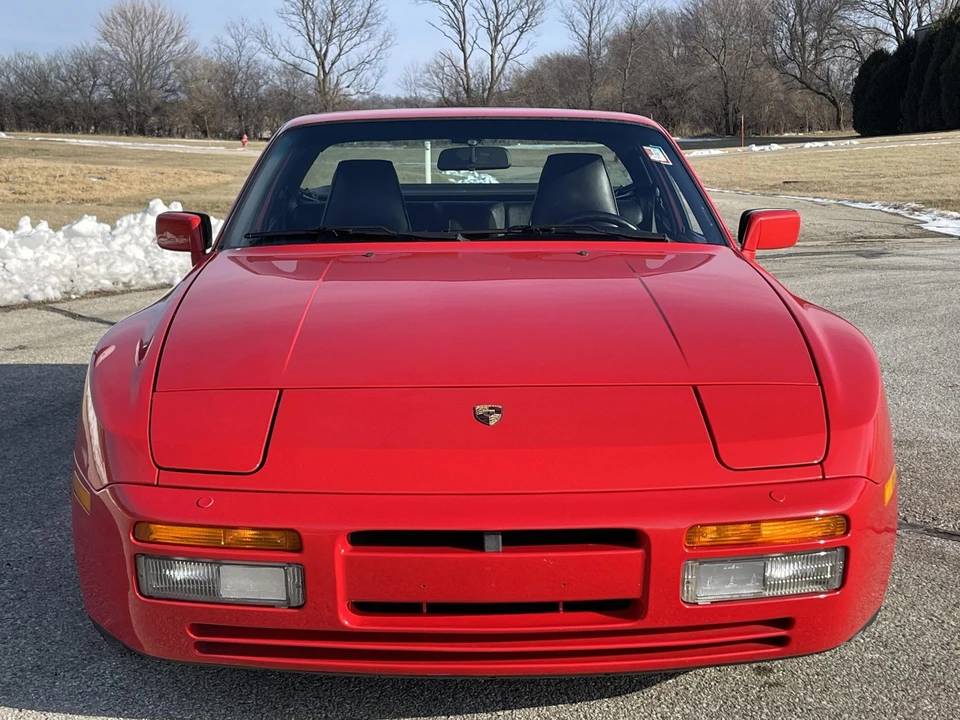 1988 Porsche 944 Turbo - Image 13 of 31