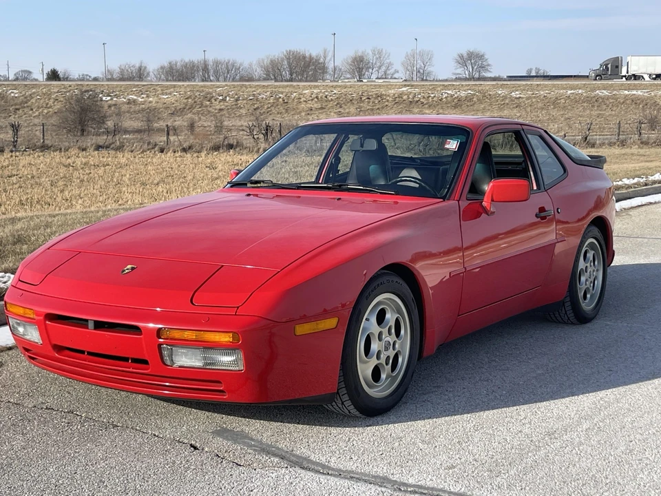 1988 Porsche 944 Turbo - Image 9 of 31