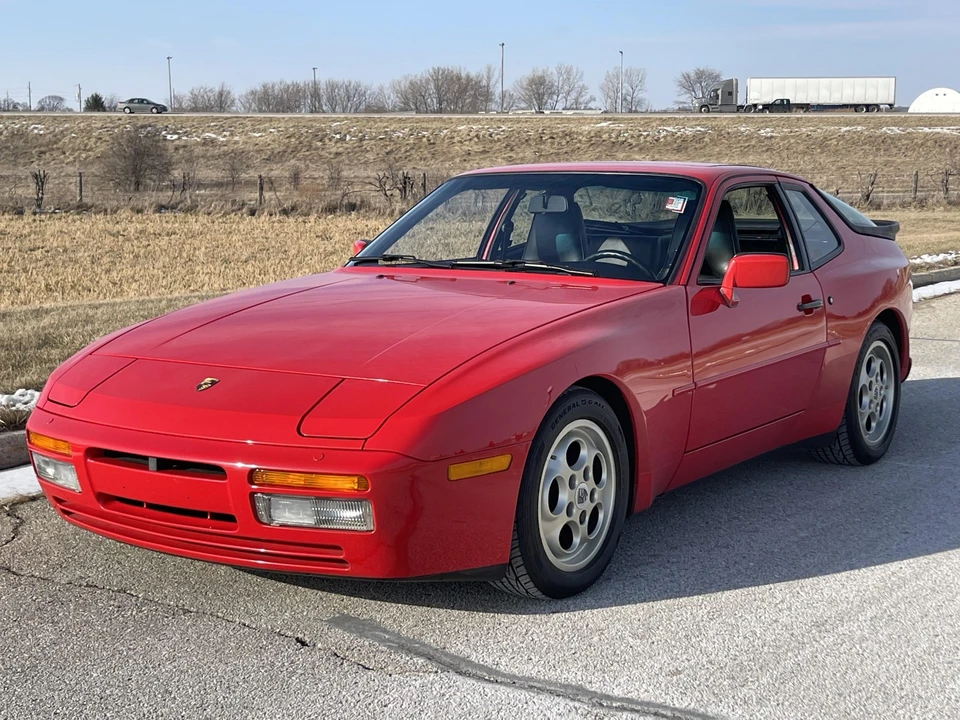 1988 Porsche 944 Turbo - Image 10 of 31