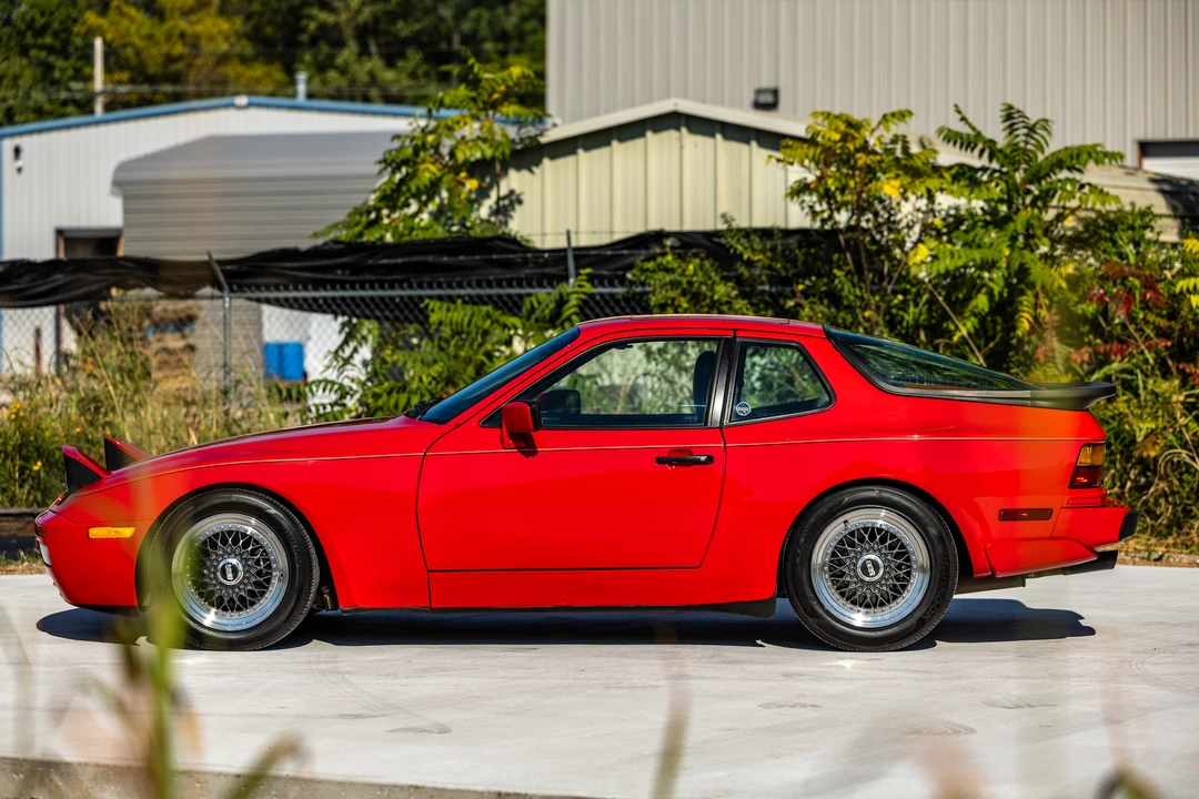 1988 Porsche 944 Turbo - Image 4 of 31
