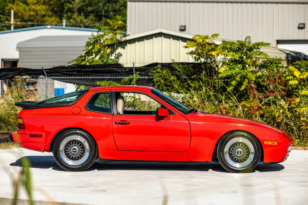 1988 Porsche 944 Turbo - Image 7 of 31