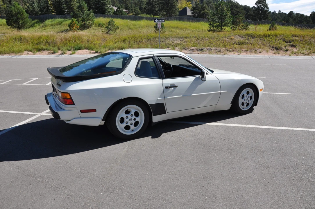 1988 Porsche 944 Turbo - Image 22 of 31