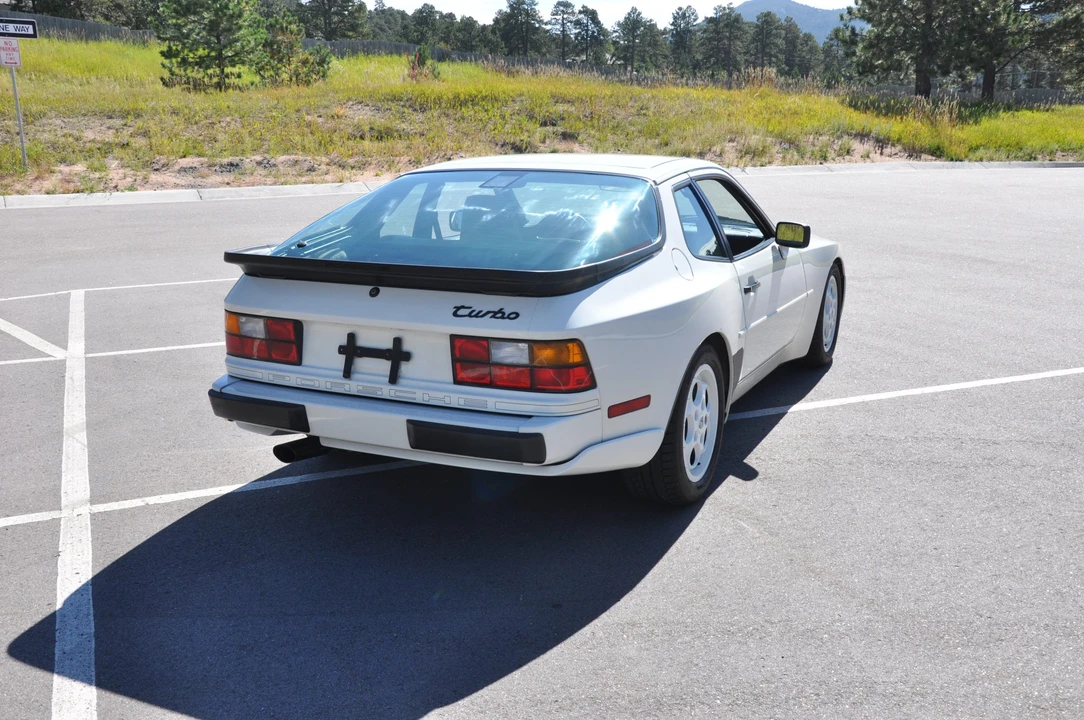 1988 Porsche 944 Turbo - Image 20 of 31