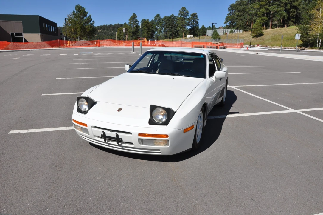1988 Porsche 944 Turbo - Image 2 of 31