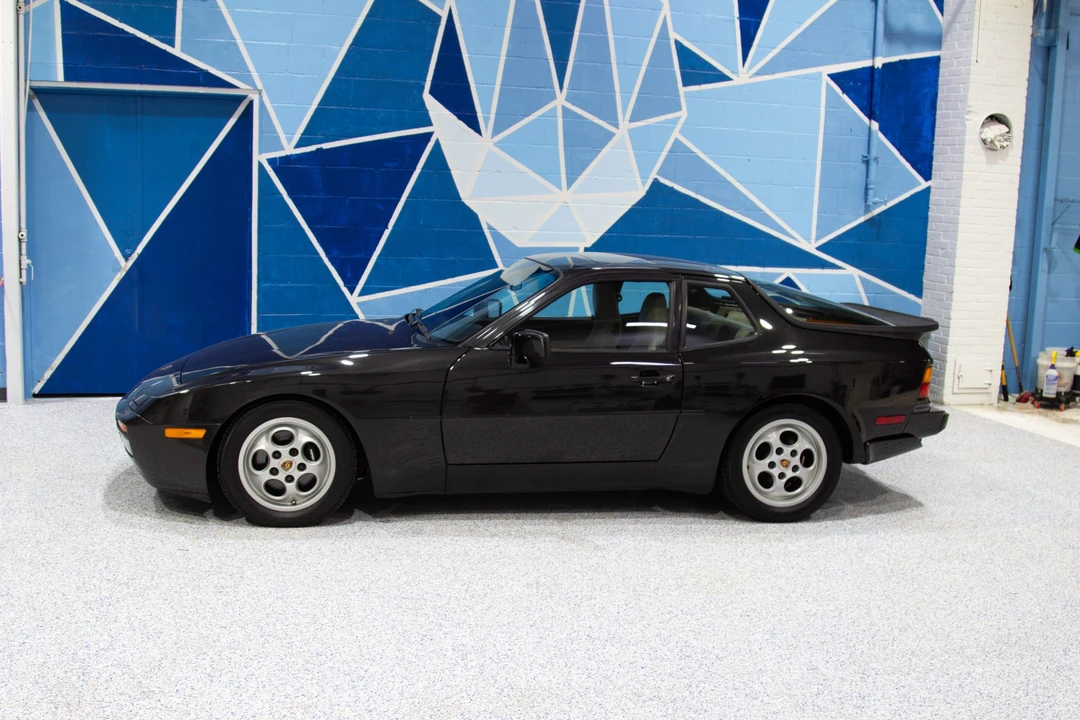 1988 Porsche 944 Turbo - Image 4 of 31