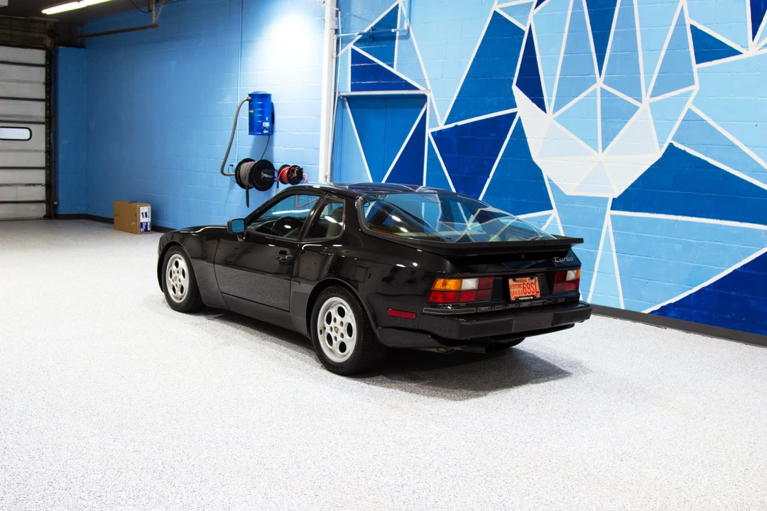 1988 Porsche 944 Turbo - Image 6 of 31