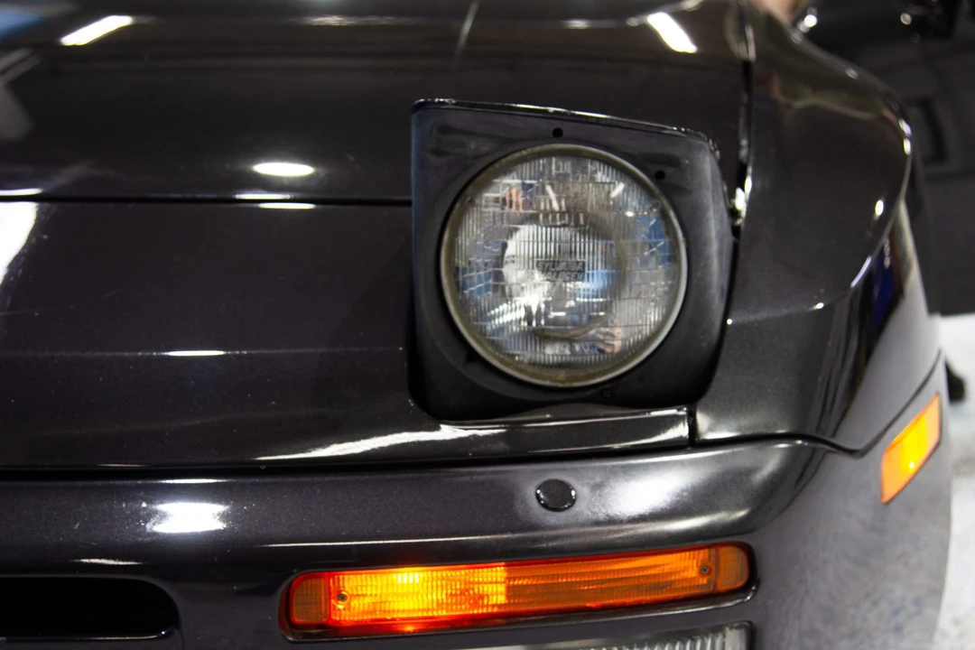 1988 Porsche 944 Turbo - Image 24 of 31