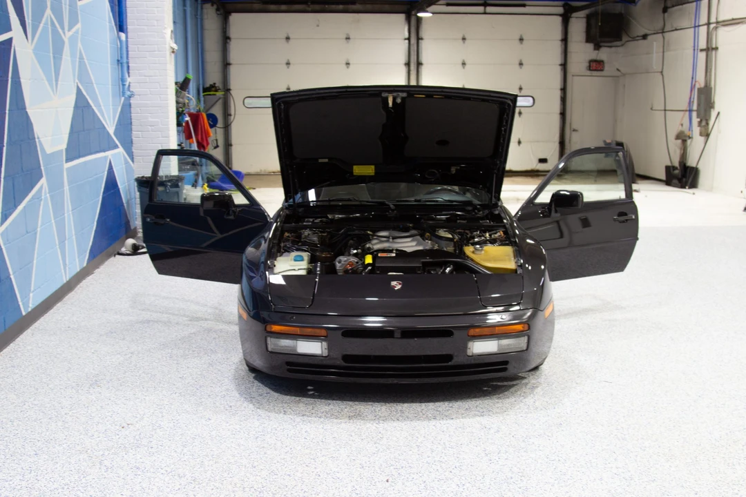 1988 Porsche 944 Turbo - Image 18 of 31