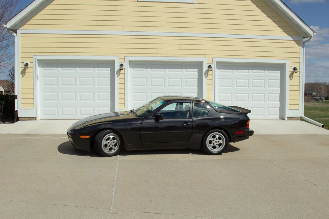 1988 Porsche 944 Turbo - Image 17 of 31
