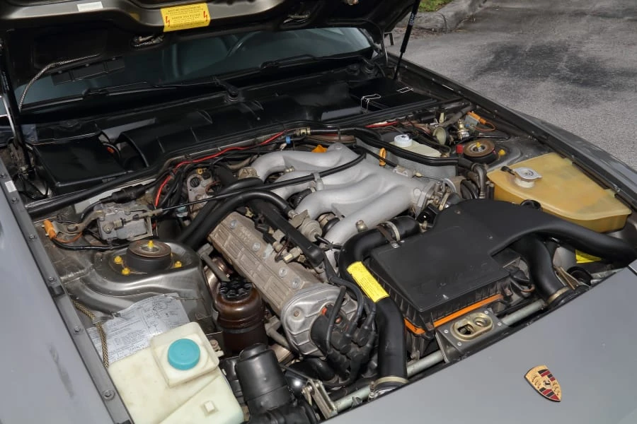1988 Porsche 944 Turbo - Image 24 of 26