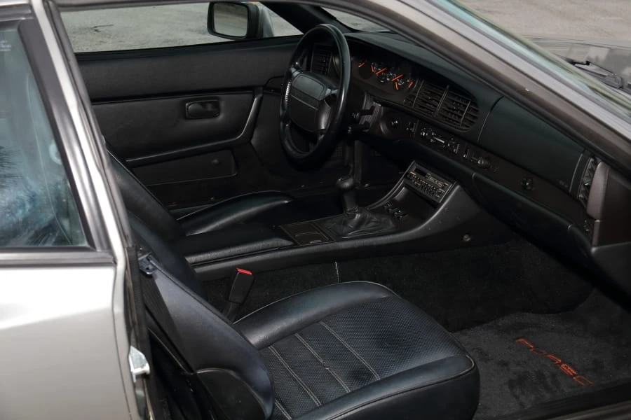 1988 Porsche 944 Turbo - Image 17 of 26