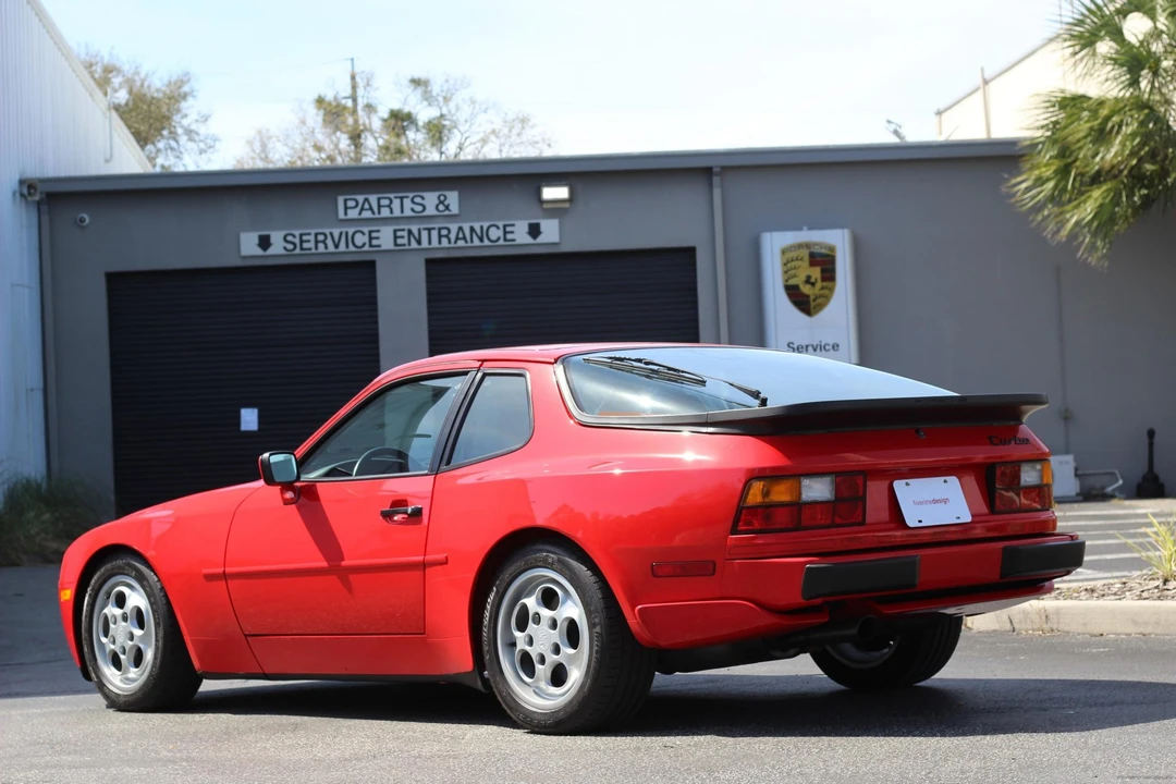 1988 Porsche 944 Turbo - Image 6 of 31