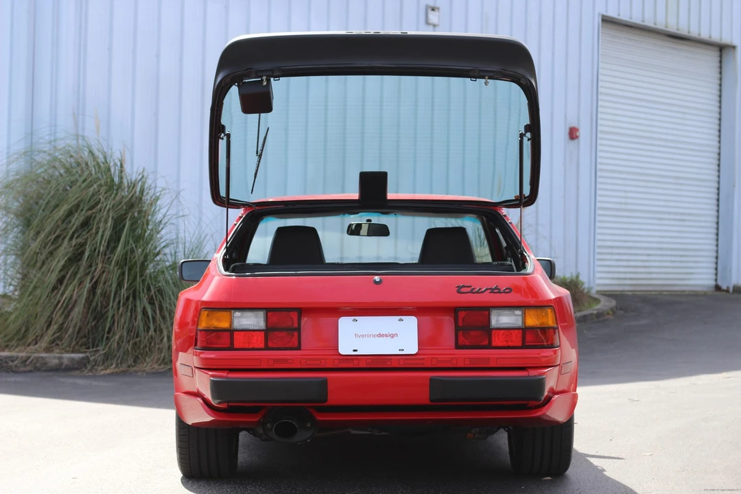 1988 Porsche 944 Turbo - Image 13 of 31