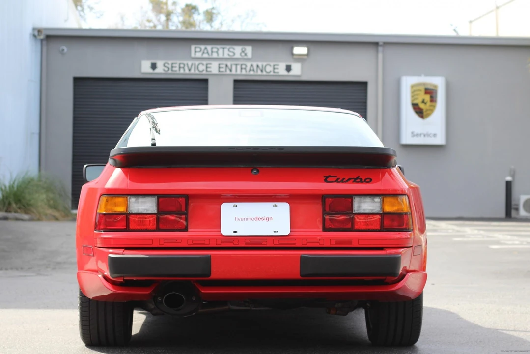 1988 Porsche 944 Turbo - Image 10 of 31
