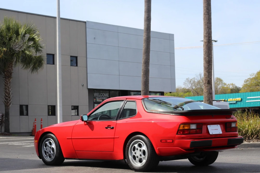 1988 Porsche 944 Turbo - Image 4 of 31