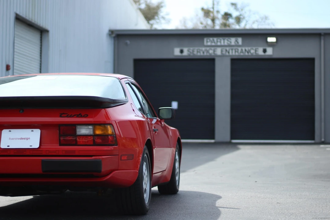 1988 Porsche 944 Turbo - Image 27 of 31