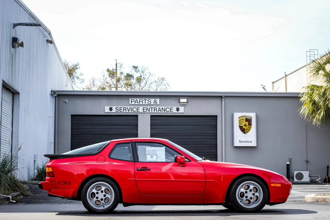 1988 Porsche 944 Turbo - Image 18 of 31