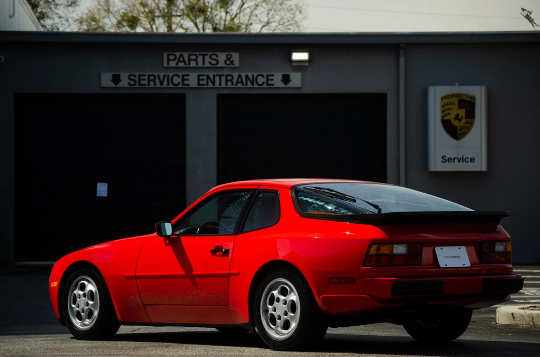 1988 Porsche 944 Turbo - Image 5 of 31