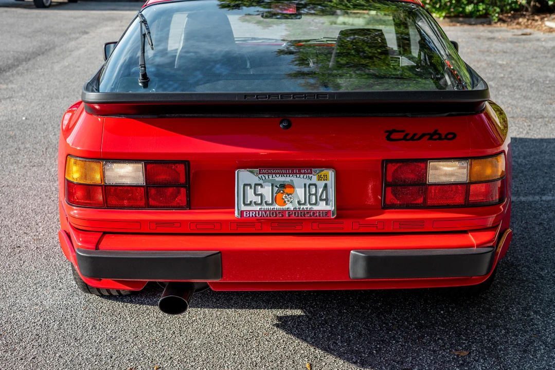 1988 Porsche 944 Turbo - Image 15 of 31