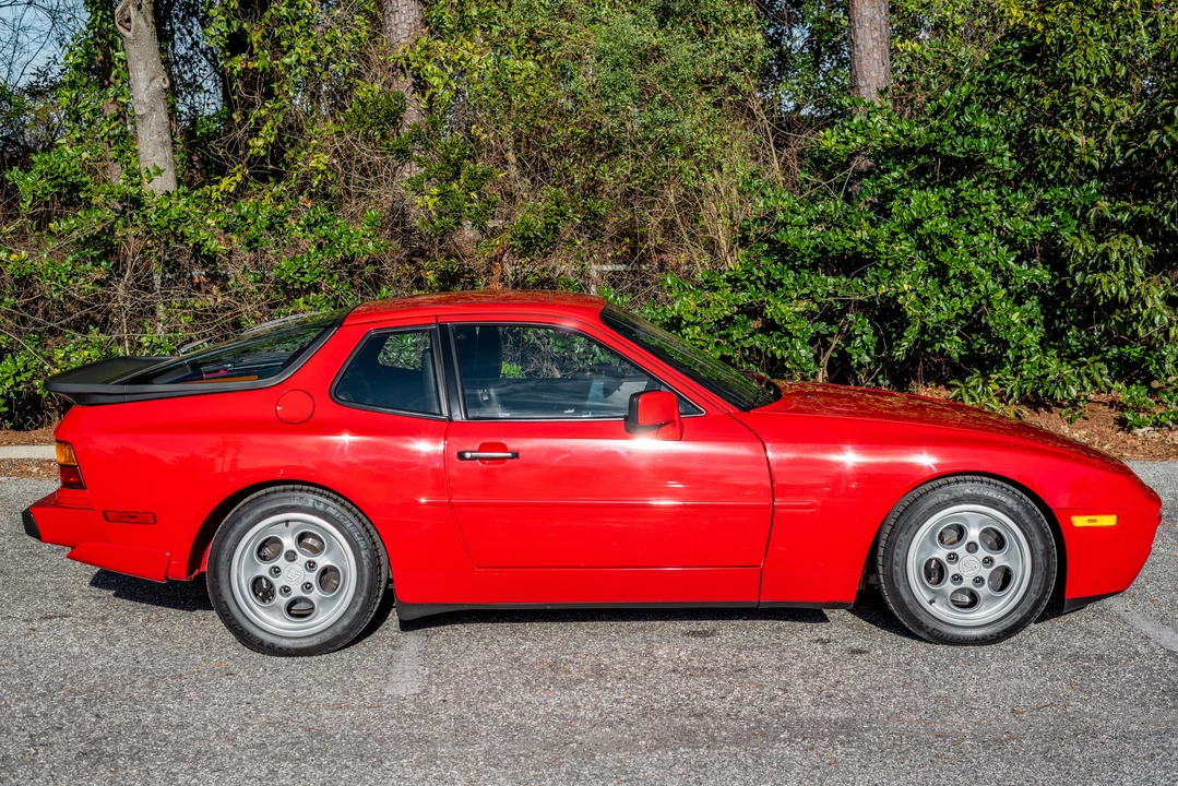 1988 Porsche 944 Turbo - Image 18 of 31