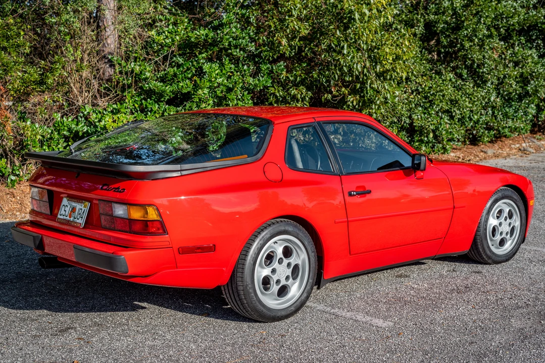 1988 Porsche 944 Turbo - Image 17 of 31